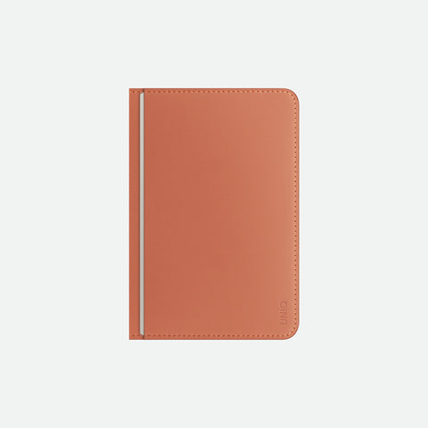 UNIQ Belmont Passport Holder