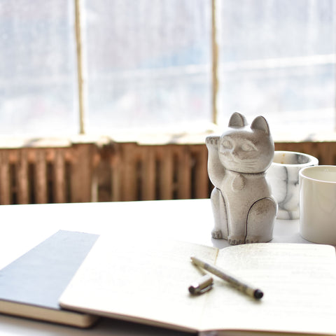 Locknester buddy Maneki-neko is a smaller version which look great as a display piece either together or as individuals