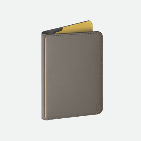 UNIQ Belmont Passport Holder