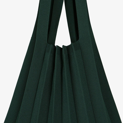 Pleatsmama Shoulder Bag Solid—close-up angle highlights deep green tone and refined pleated texture, rich, structured, and effortlessly elegant