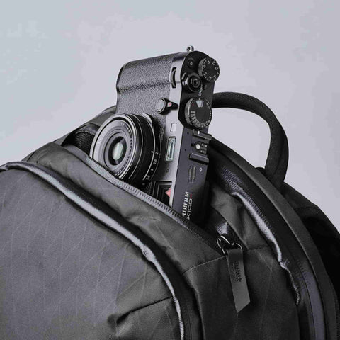 Elements-BackpackPro-2 keeps your camera within easy reach—quick-access storage for seamless capture on the go