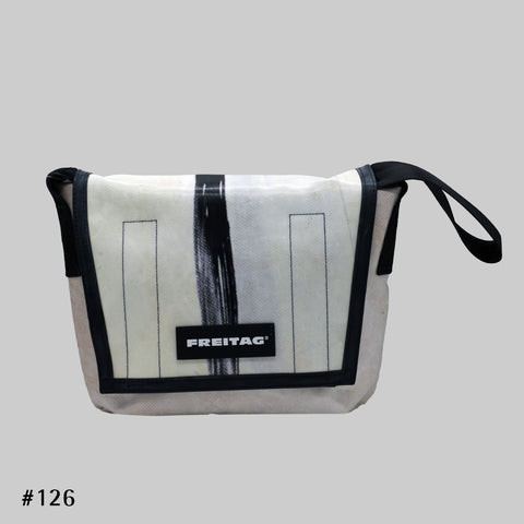 FREITAG F11 LASSIE Messenger