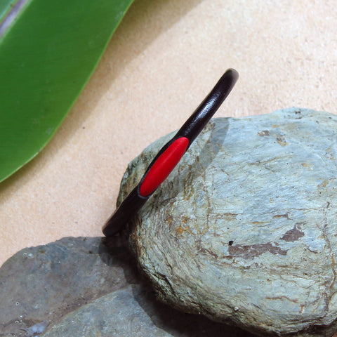 Top view of Papa craft ivory bracelet in black scarlet colour which uses hand-dyeing process