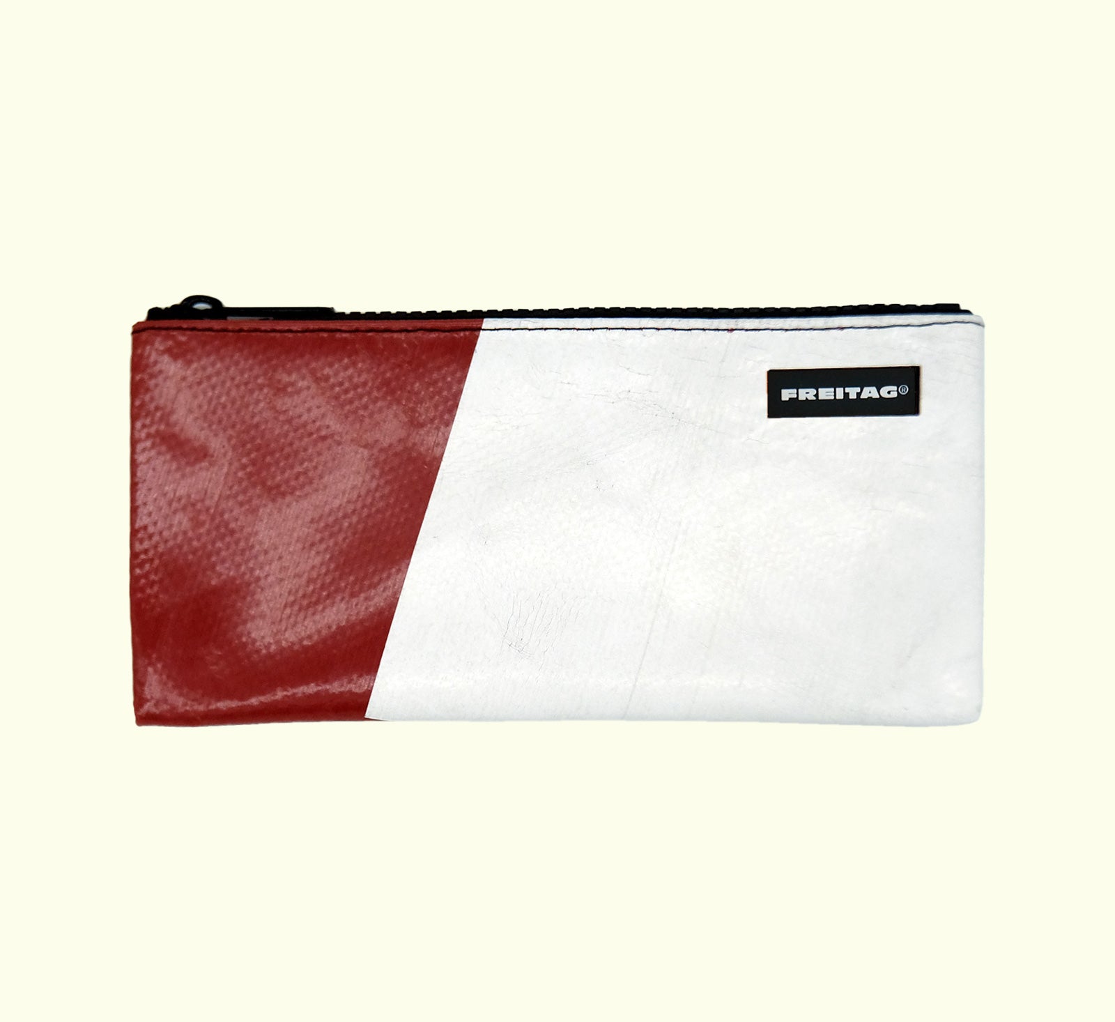 FREITAG F06 SERENA Pouch – Red Dot Design Museum Singapore