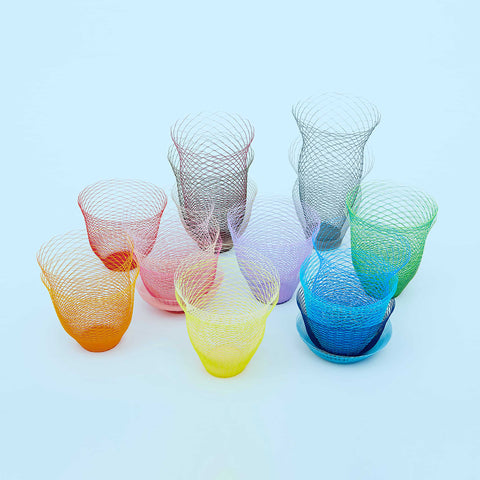 Red Dot Award Winner Fukunage Print 24 colours Airvase is a set of 24 colourful papers which transforms into various three-dimensional shapes