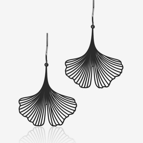 Stainless Steel Earrings -Ginkgo S Black, sleek ginkgo-shaped drops with fine cutout lines, offering a bold yet airy, nature-inspired look