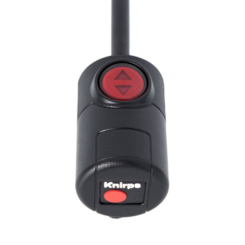 Close up view of Knirps U.200 Ultra Light Duomatic extra wide release button for convenient operation