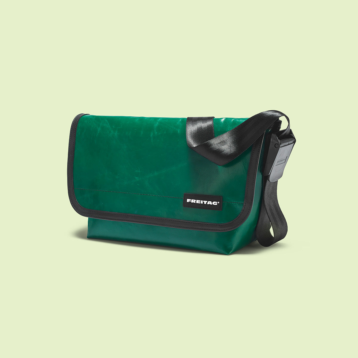 FREITAG F42 SURFSIDE 6 – Red Dot Design Museum Singapore