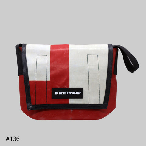 FREITAG F11 LASSIE Messenger