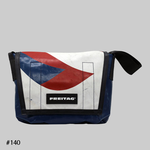 FREITAG F11 LASSIE Messenger