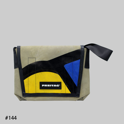 FREITAG F11 LASSIE Messenger
