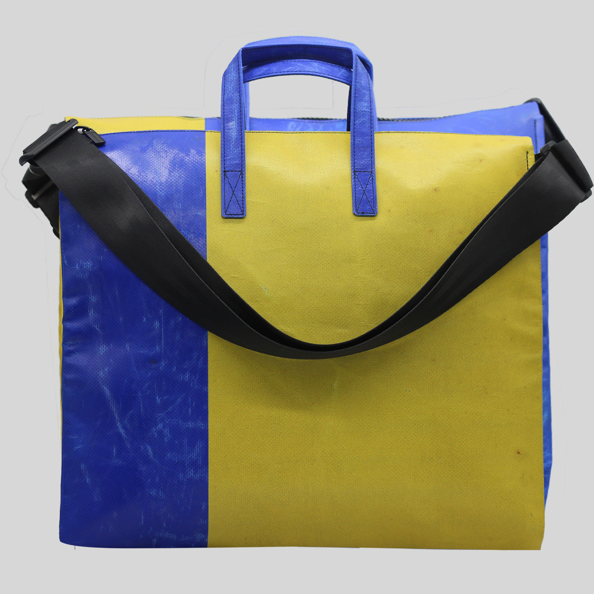 FREITAG F275 TILDA – Red Dot Design Museum Singapore